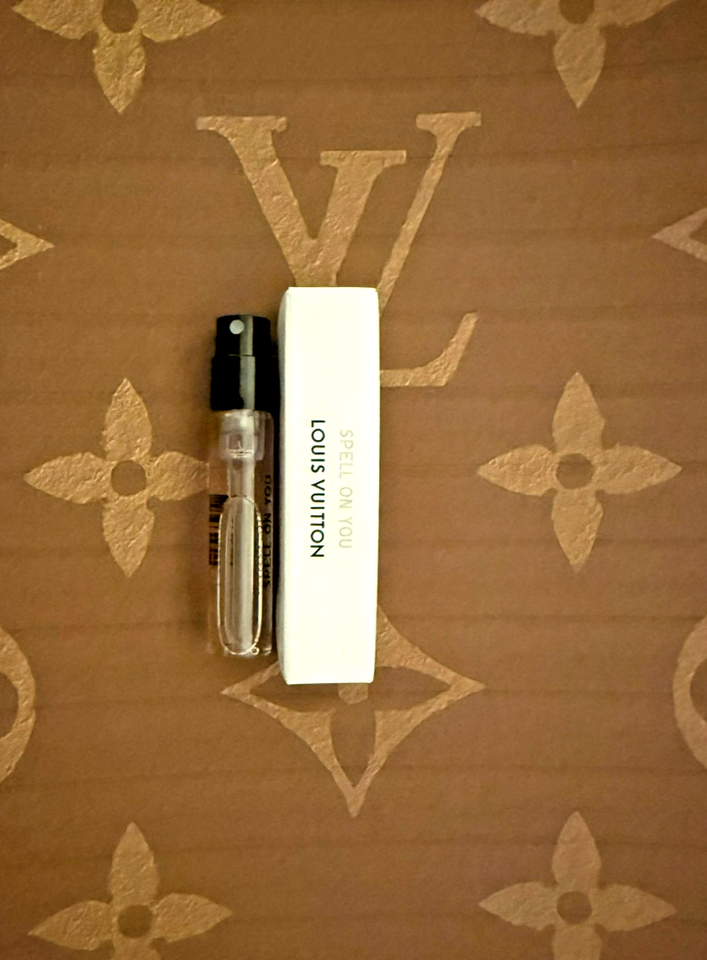 Louis Vuitton Spell On You EDP For Women Sample Spray 2ml/0.06oz.FREE SHIPPING